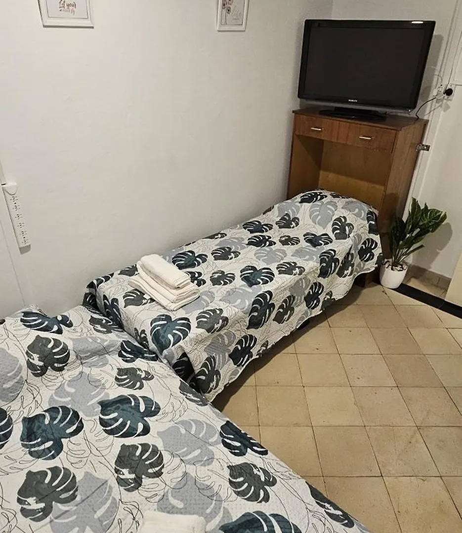 Comodo Departamento En Aristides Villanueva Mendoza 0*,